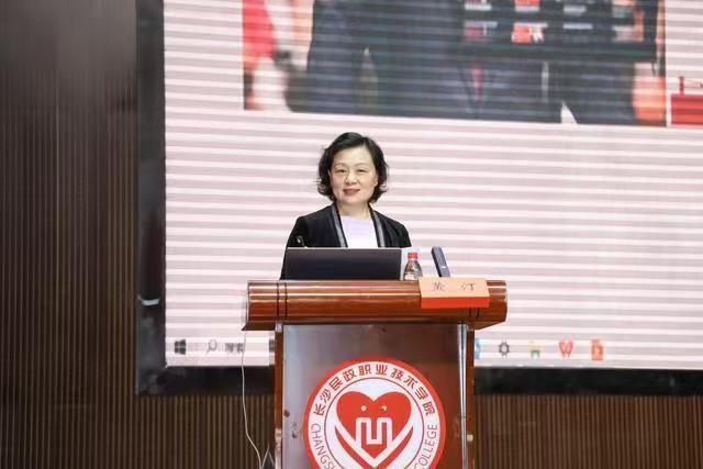 【教育家精神万里行】黄汀：岐黄沃土上的思政耕耘者