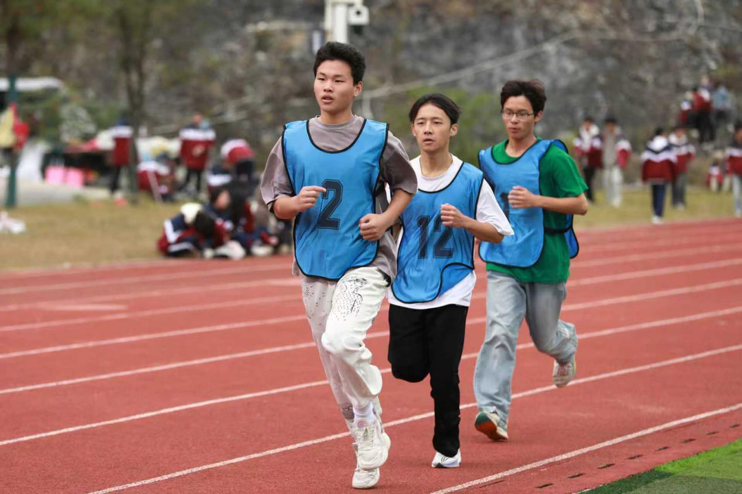 秋日燃激情,运动展风采——吉首市民族幼儿师范学校运动会精彩纷呈