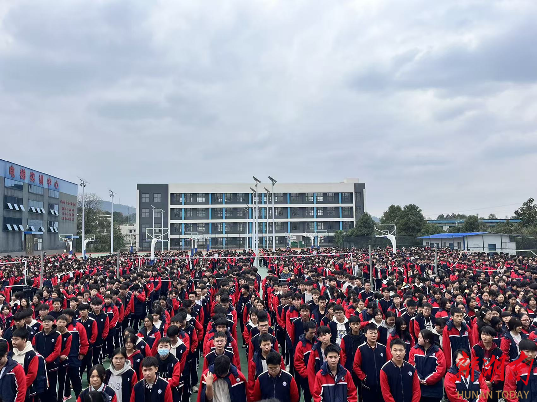 消防知识进校园，筑牢师生“防火墙”