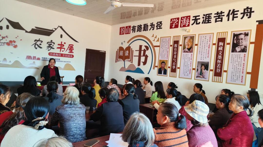 浏阳古港镇：农家书屋搭平台 村民学习新阵地