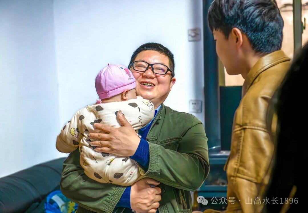 墨田星火——访农民画家、湖南省最美志愿者罗立新