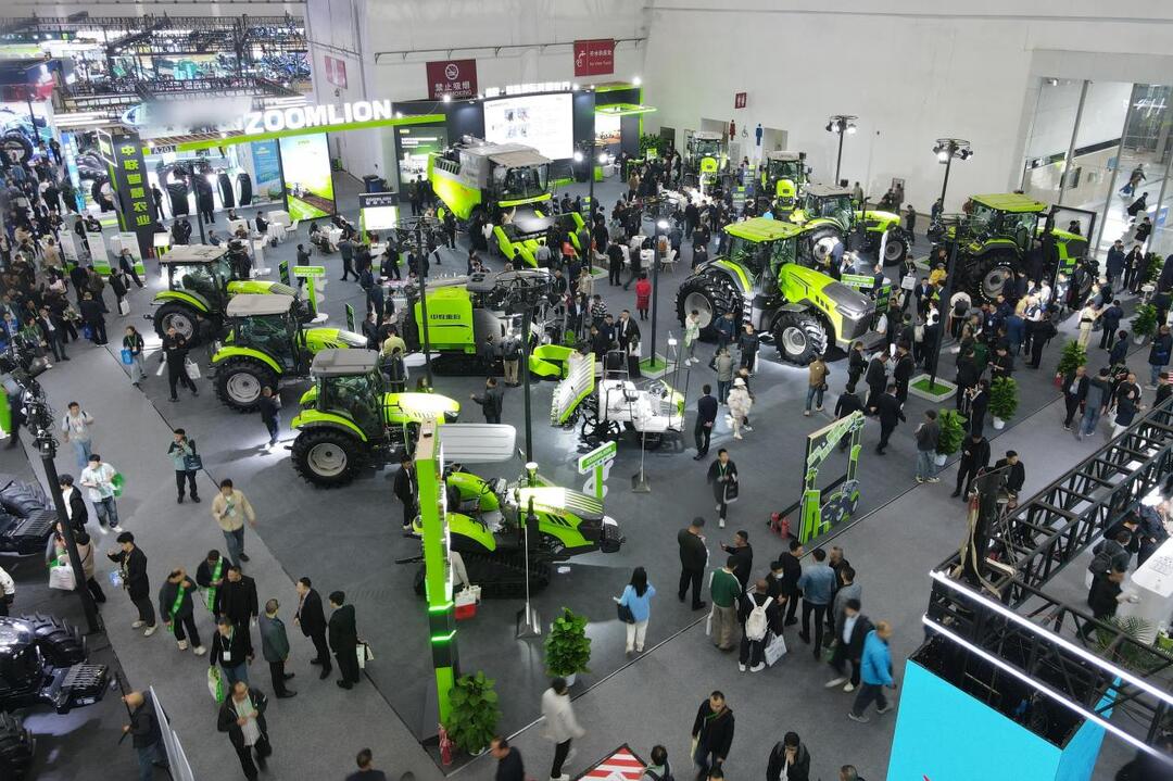 新“智”涌现“慧”聚人气，中联重科精彩亮相2025中国国际农机展
