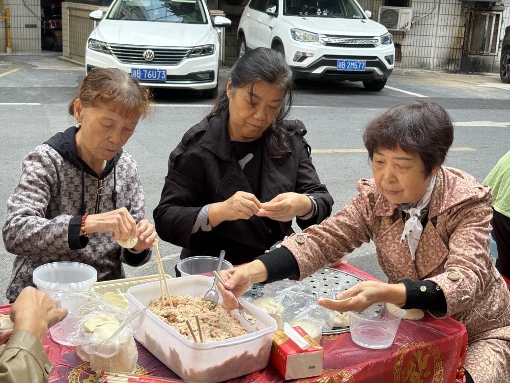 “保利高尚庆重阳,邻里和谐幸福长”活动圆满举行 ——党建引领聚合力,幸福邻里暖金秋