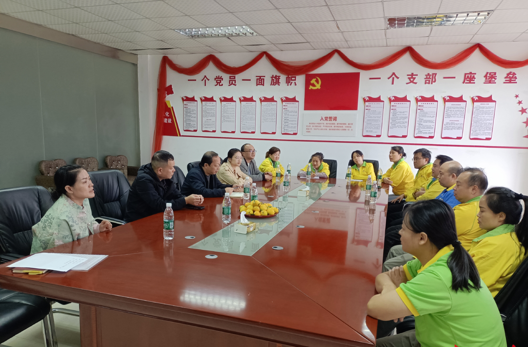 炎陵县社保服务进企业送政策解难题