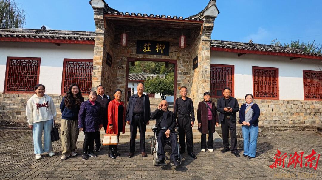 黄金园街道:金秋敬老暖桑榆 文化传承润重阳