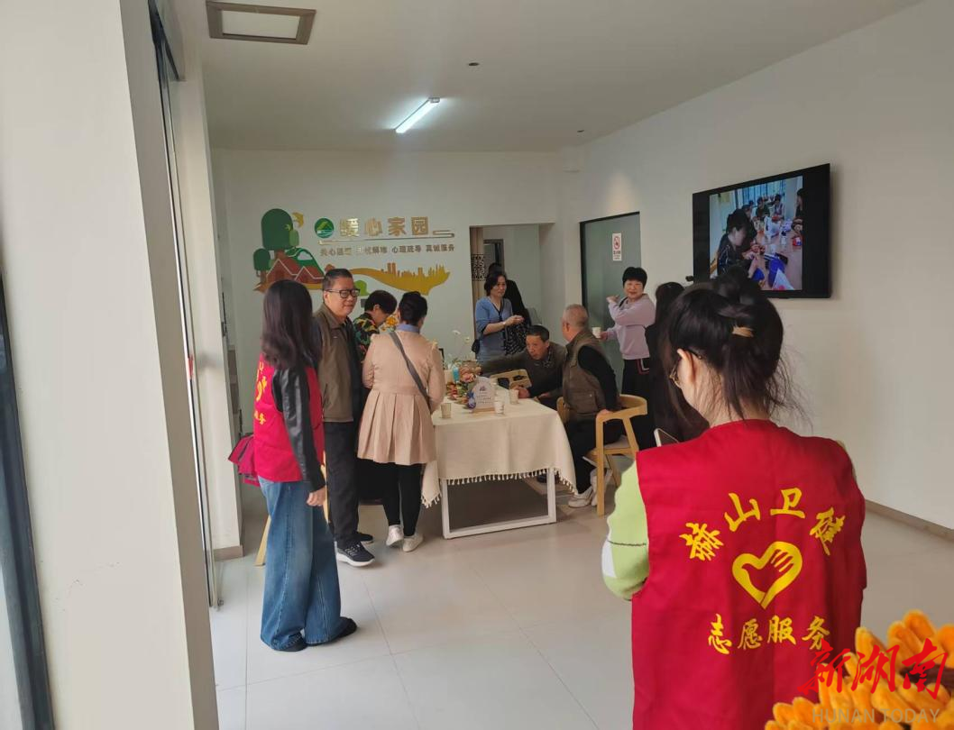 爱满重阳，情暖银东！赫山区这场活动暖到了计生特殊家庭的心坎里