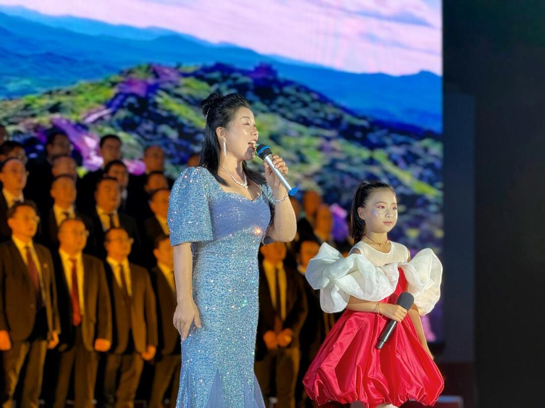 麻阳苗族自治县第一中学举行文艺汇演