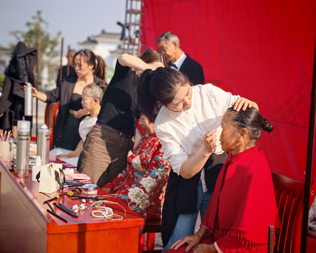 攸县丫江桥镇:重阳送暖 情满仙石