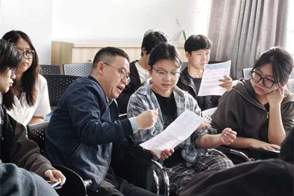 硬核助攻！求职导师精准帮扶，为毕业生“职”引未来