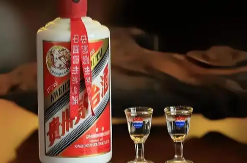 茅台酒价全线下跌：25年飞天低至1660元，新旧年份价格现“倒挂”