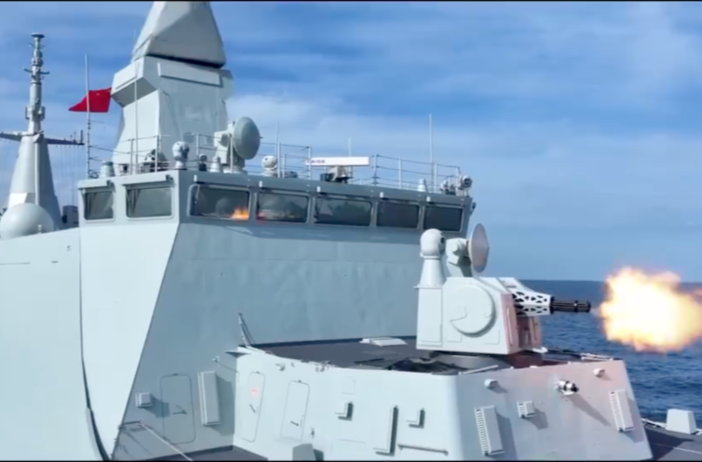 新“带刀护卫”,画面公布