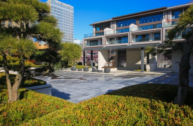 着力推动房地产高质量发展