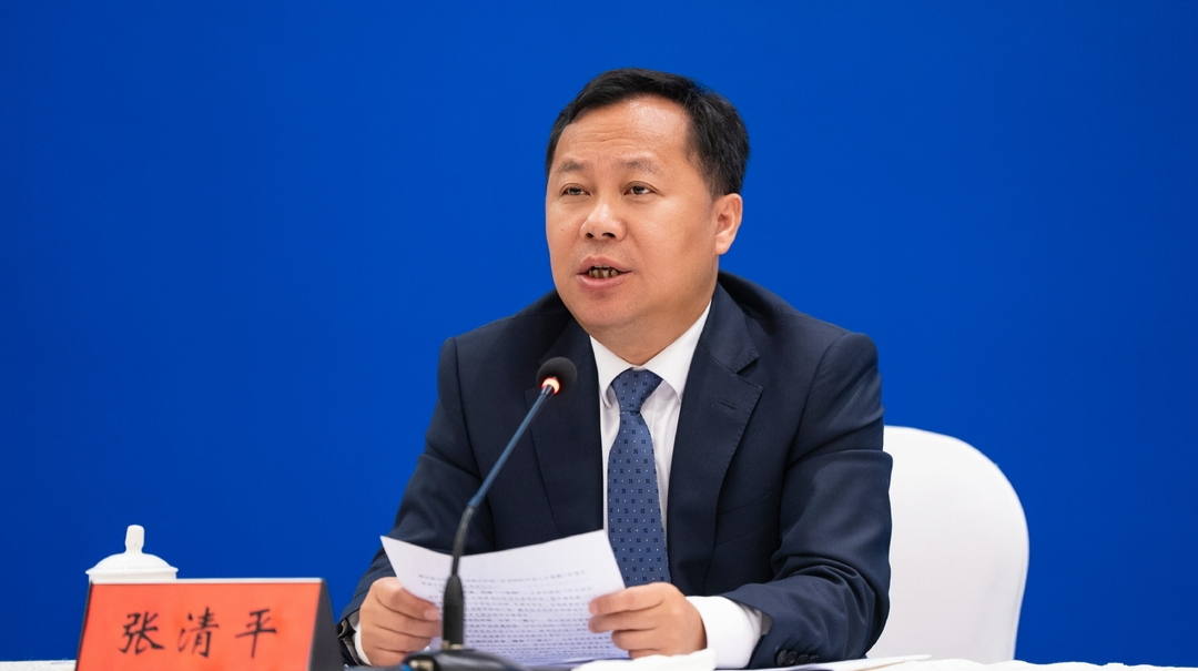 “半小時交通網”走進現實 長潭市民憑地鐵票無縫通勤 | 湖南發布