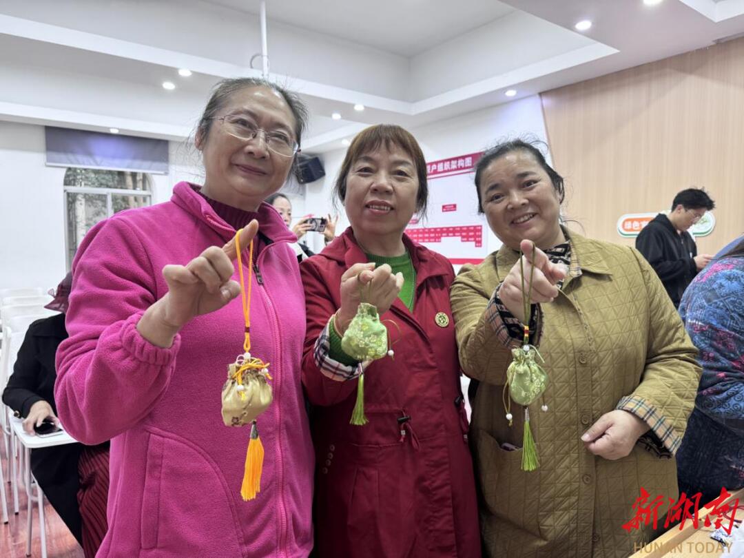 长沙状元坡社区：手作雅趣 乐活银龄