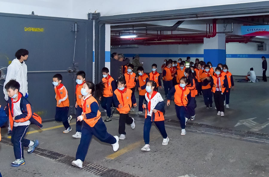 湘江新区开展防空警报试鸣暨防空演练