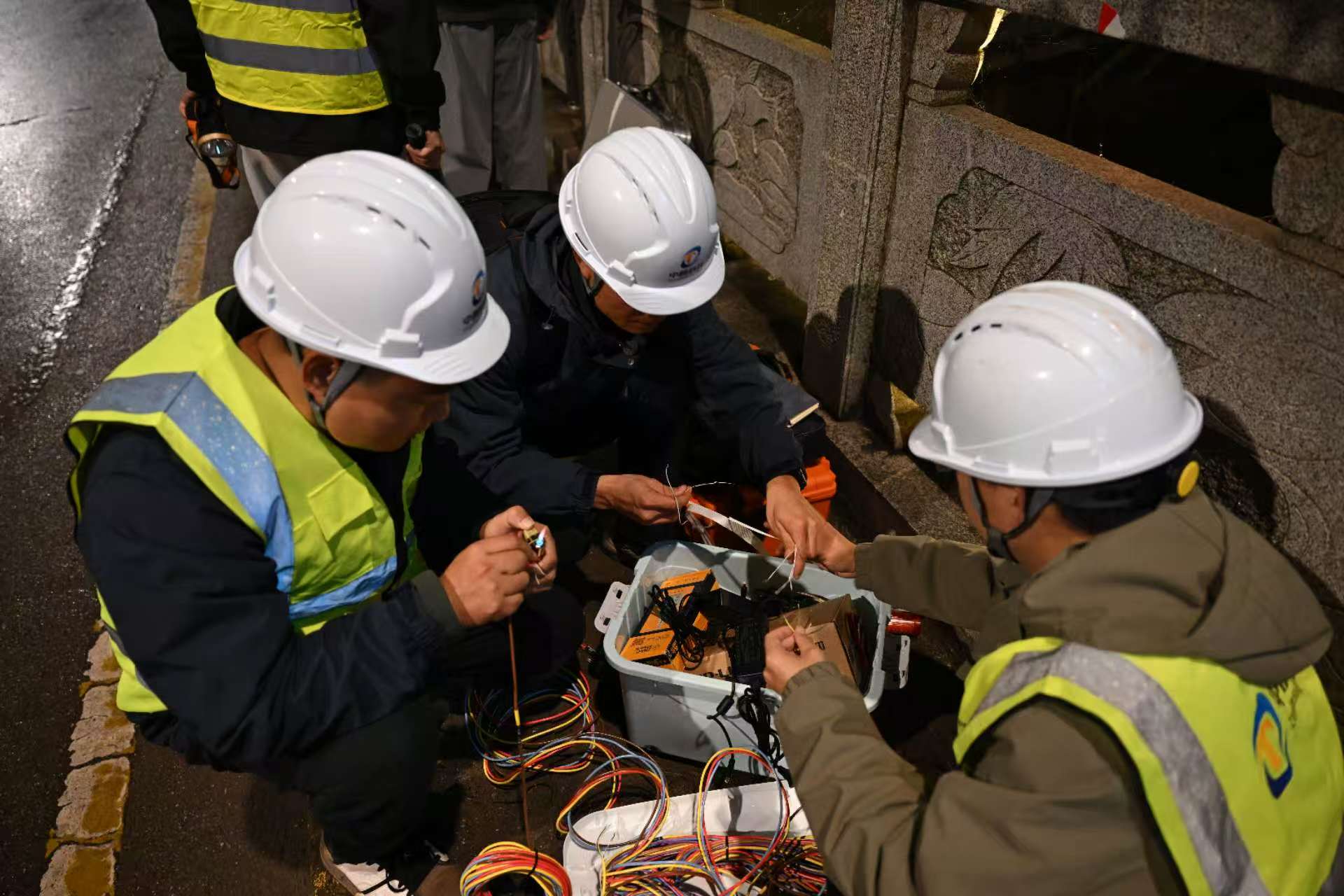 桑植县：给城区桥梁“把脉问诊”   为市民脚下安全“开方”