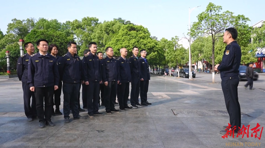 怀化市城管局举办世界城市日宣传活动