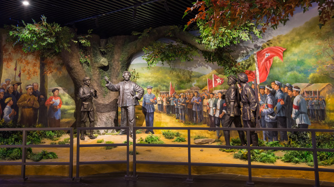 辛小湘丨传承三湾改编精神，党建强才能业务强