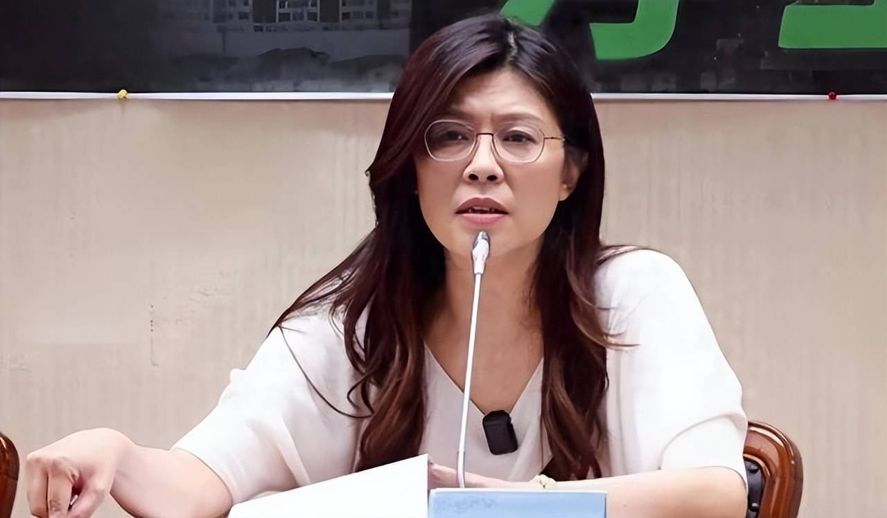 郑丽文正式就任中国国民党主席