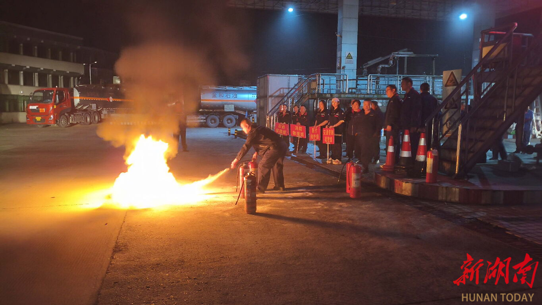中石化益阳分公司联合承运商开展应急演练，以实战守护油品运输安全