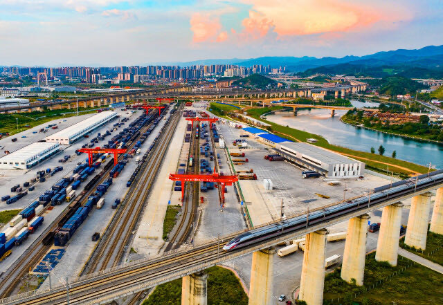 湖南前十大贸易伙伴中，有8个是APEC成员国