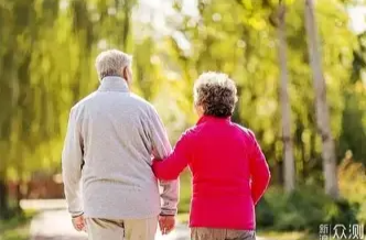 老年人秋季健康防护优先注意这四点