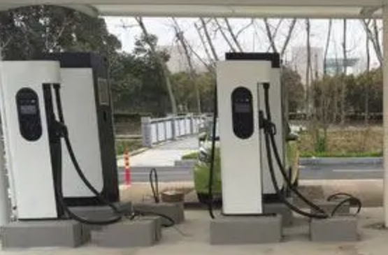 国家能源局：我国电动汽车充电设施总数同比增长54.5%