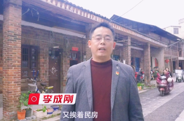 逆行勇闯火海，邵阳这位副校长李成刚能量满满：“一定要把火扑灭”