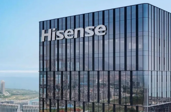 海信冰箱首创磁吸光幕门板，破解高端家电美学与功能兼容难题