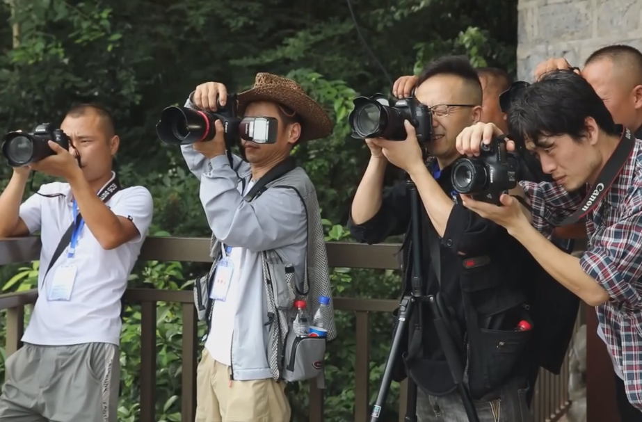 凤凰古城“旅拍师”劳务品牌荣获省级优质培训项目认定