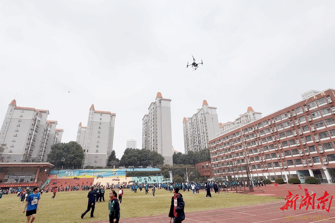 湘潭大学：AI科普进校园 点燃学子科技梦想