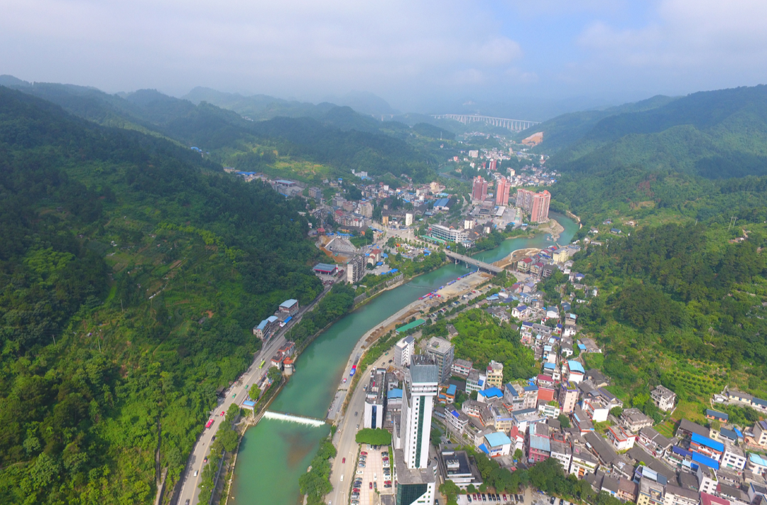 吉首：微建议聚民心 小切口办大事