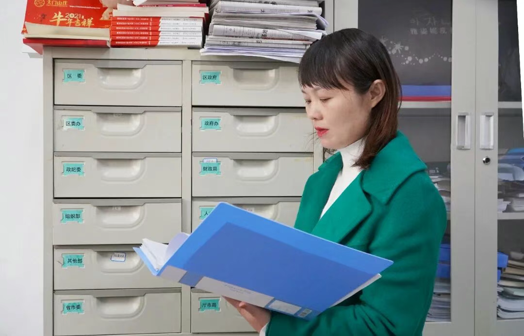 委员风采㉓丨吕霞：政协提案中的“电商思维”