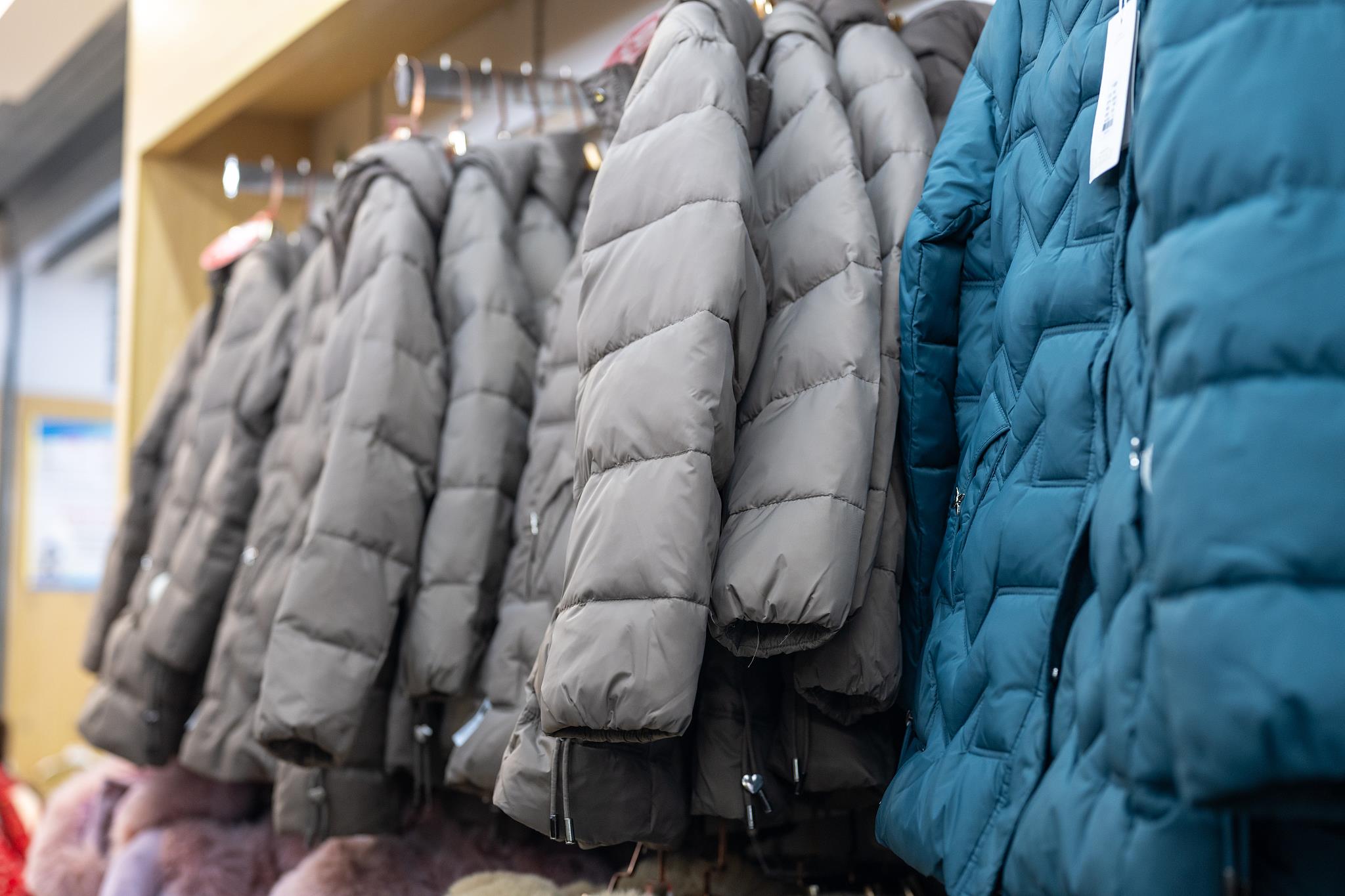 真假羽绒服如何识别？怎样选一件合适的羽绒服？专家详解