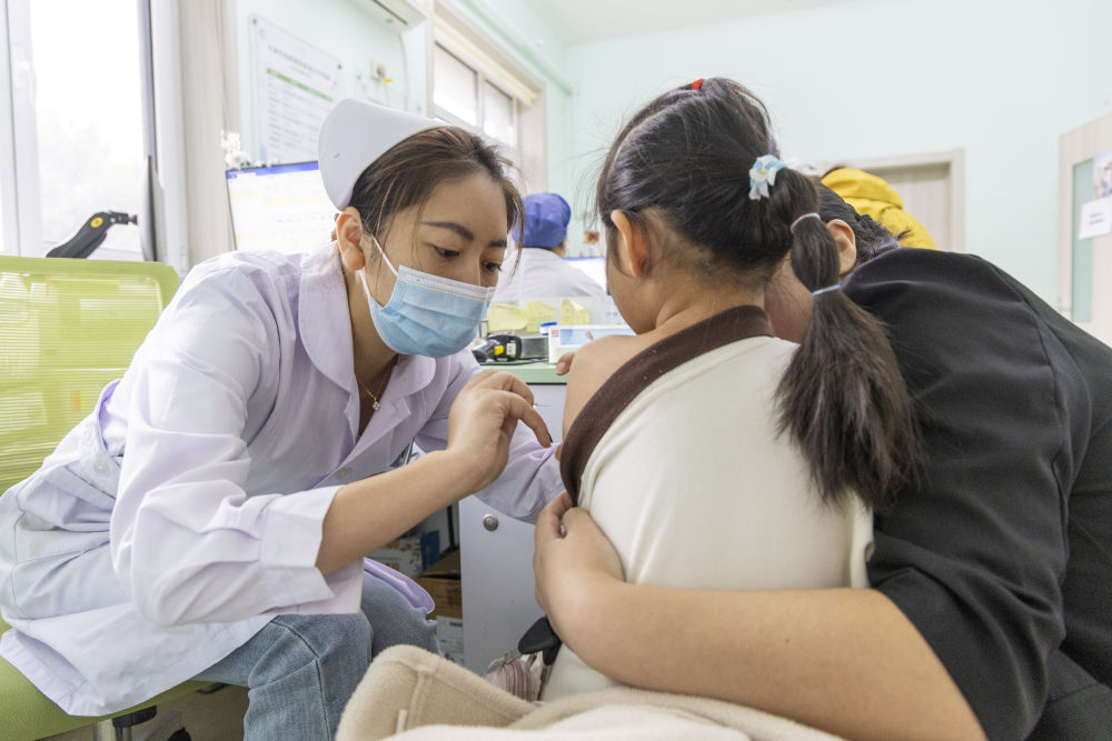 应对呼吸道传染病，专家支招构筑个人健康防线