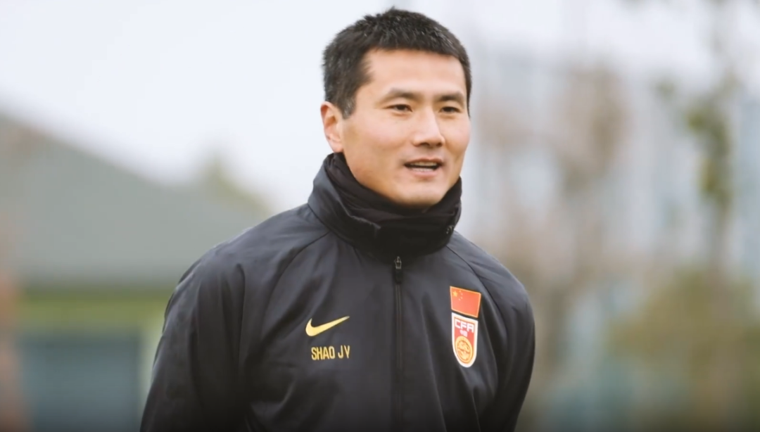 邵佳一出任中国国家男子足球队主教练