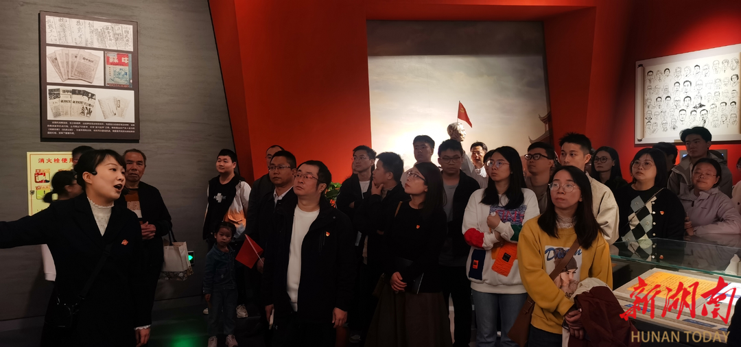 流动党员心向党，资阳区驻长沙市雨花区流动党员支部开展特色主题党日