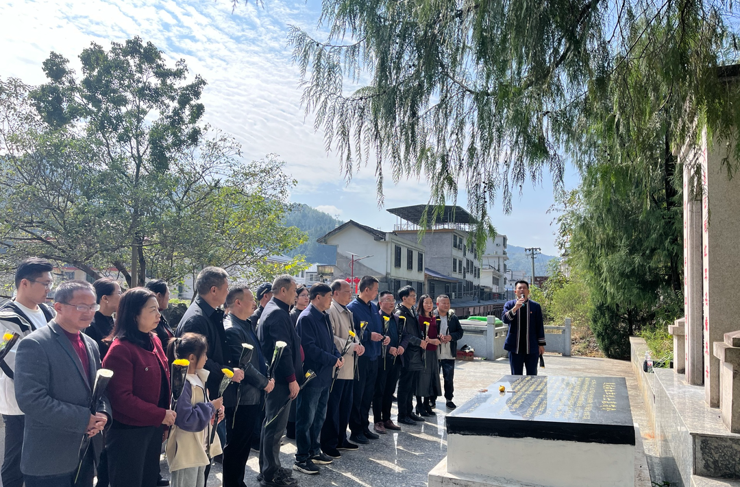 城步作协这场文学采风活动，以苗族文化与红色记忆滋养文艺创作