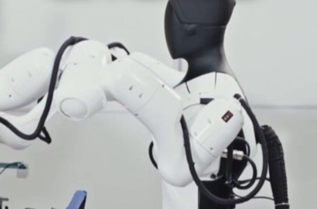 技术突破、场景拓展 中国机器人产业迈向新阶段