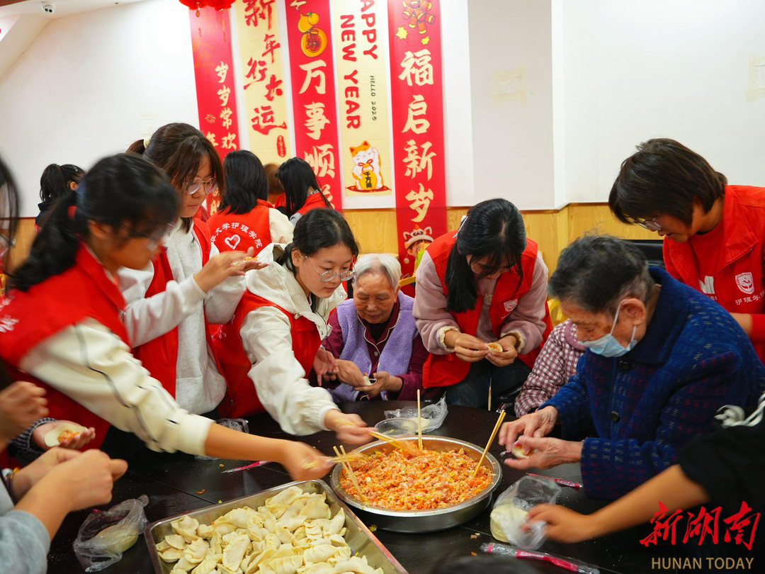 南华大学护理学院开展志愿服务活动
