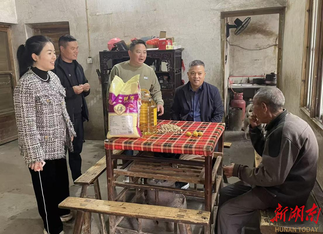 娄底市退役军人事务局赴乡村开展调研走访工作