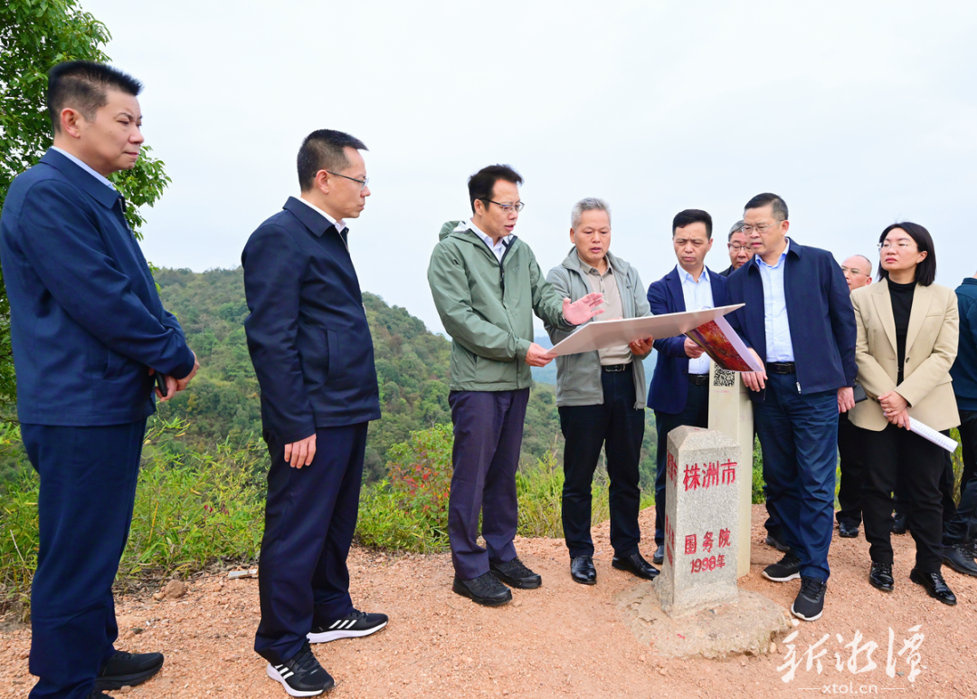 胡贺波李永亮赴岳塘区绿心地区调研“玉屏峰”等项目建设