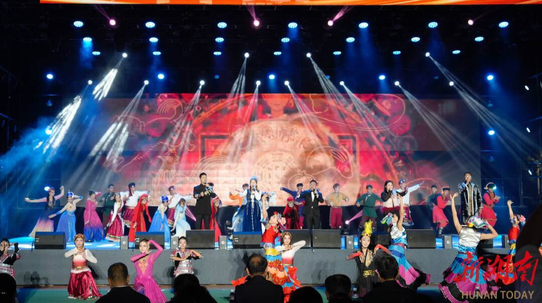 恰同学少年 筑复兴之梦 湖南省高校铸牢中华民族共同体意识现场展示体验暨文艺展演举行