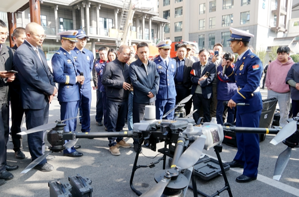 张家界武陵源区119消防宣传月活动启动，紧扣“安全用火用电”主题