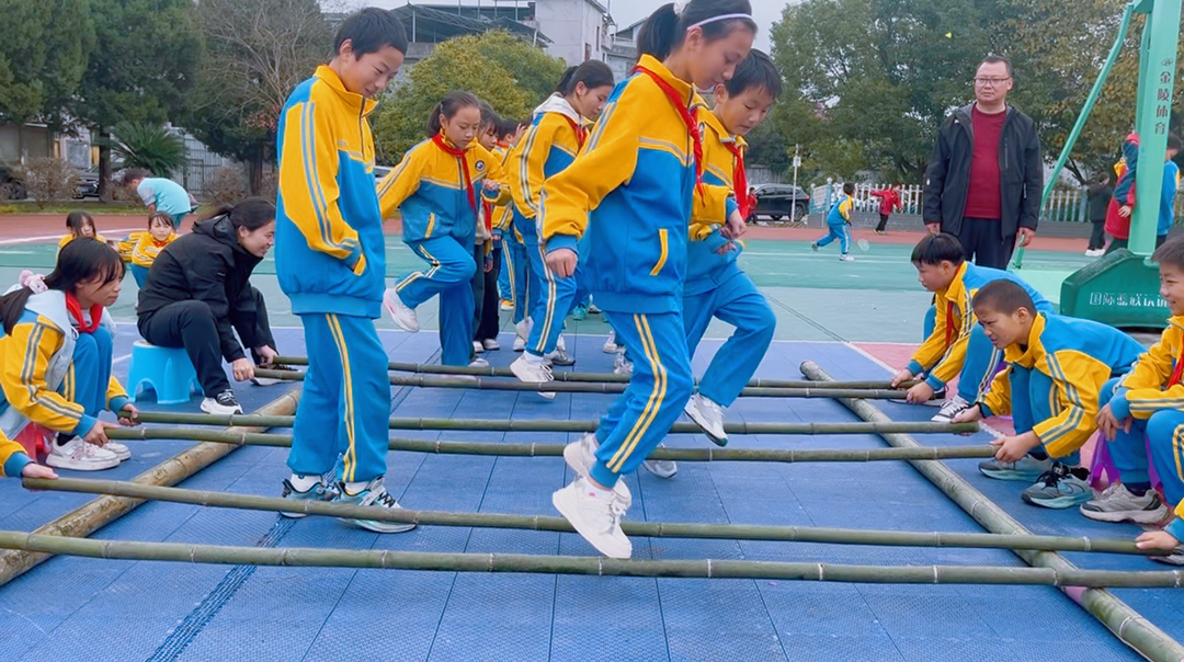 龙山三小：传统文化+体育，大课间展示活动精彩纷呈