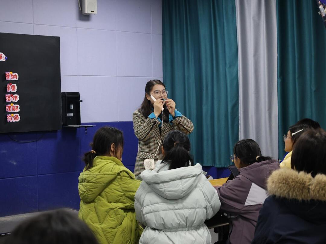 以赛促教 赛教融合——隆回县高中班主任心理健康班会课竞赛在隆回九中落幕