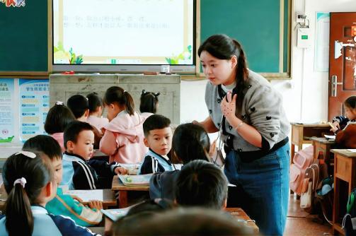 汉寿县帅孟奇中学：以赛促教绽芳华，匠心育人谱新篇