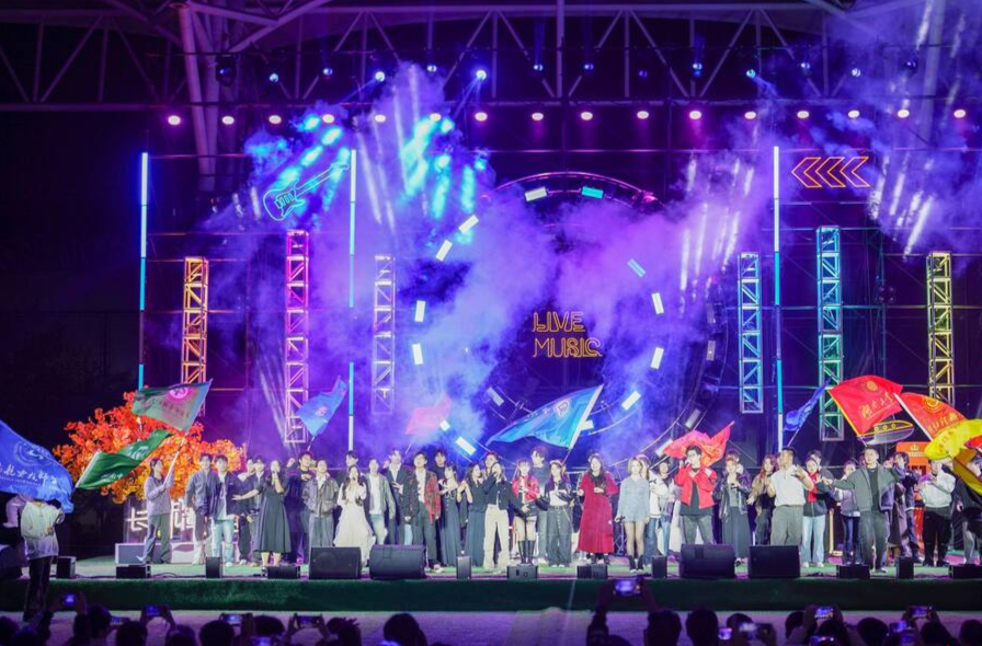 长株潭大学生在株洲进行音乐超级竞演