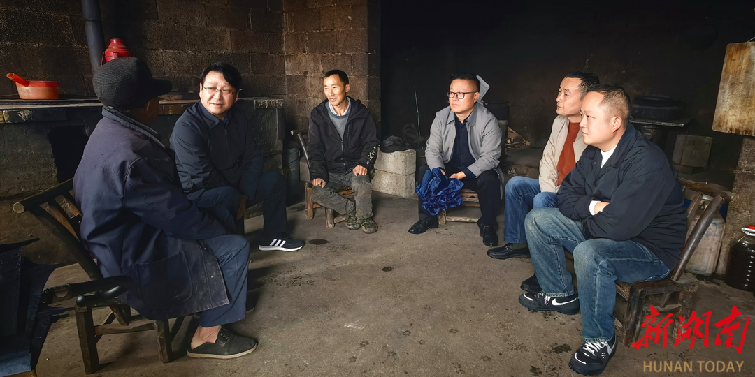 实地调研谋发展 温情走访暖民心—— 桑植县财政局赴走马坪白族乡安家峪村推进乡村振兴工作