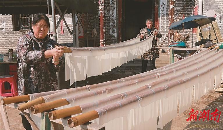 特稿丨搬出美丽家园，沃土生金粉飘香